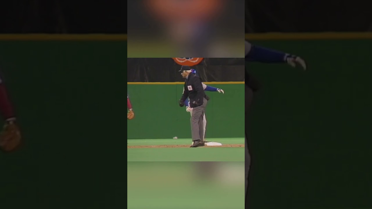 Gary Carter gets caught with the hidden ball trick 😮