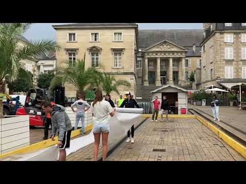VIDÉO. Poitiers plage : 30 tonnes de sable déversées en centre-ville