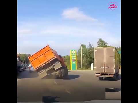 Video: Uralii câștigă în greutate: familiile Motovoz și Tornado