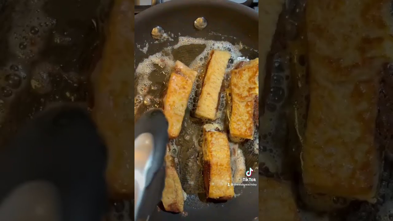 Testing the Viral Nutella Stuffed French Toast Sticks!
