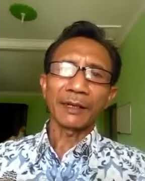 hahahaha.. Calon kepala desa ini lucu banget..