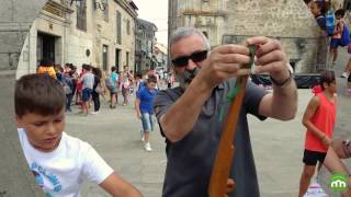 Juegos populares y tradicionales en la Plaza del Convento de Melide