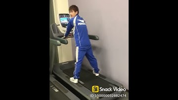 Tập thể tụt quần