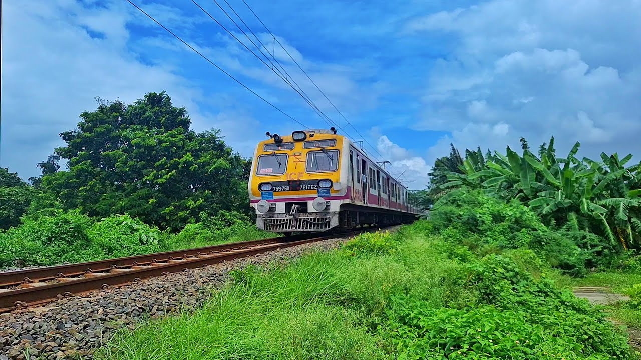 Smooth Arrival And Departure Of Beautiful EMU Local Train On Belur and Bally Station