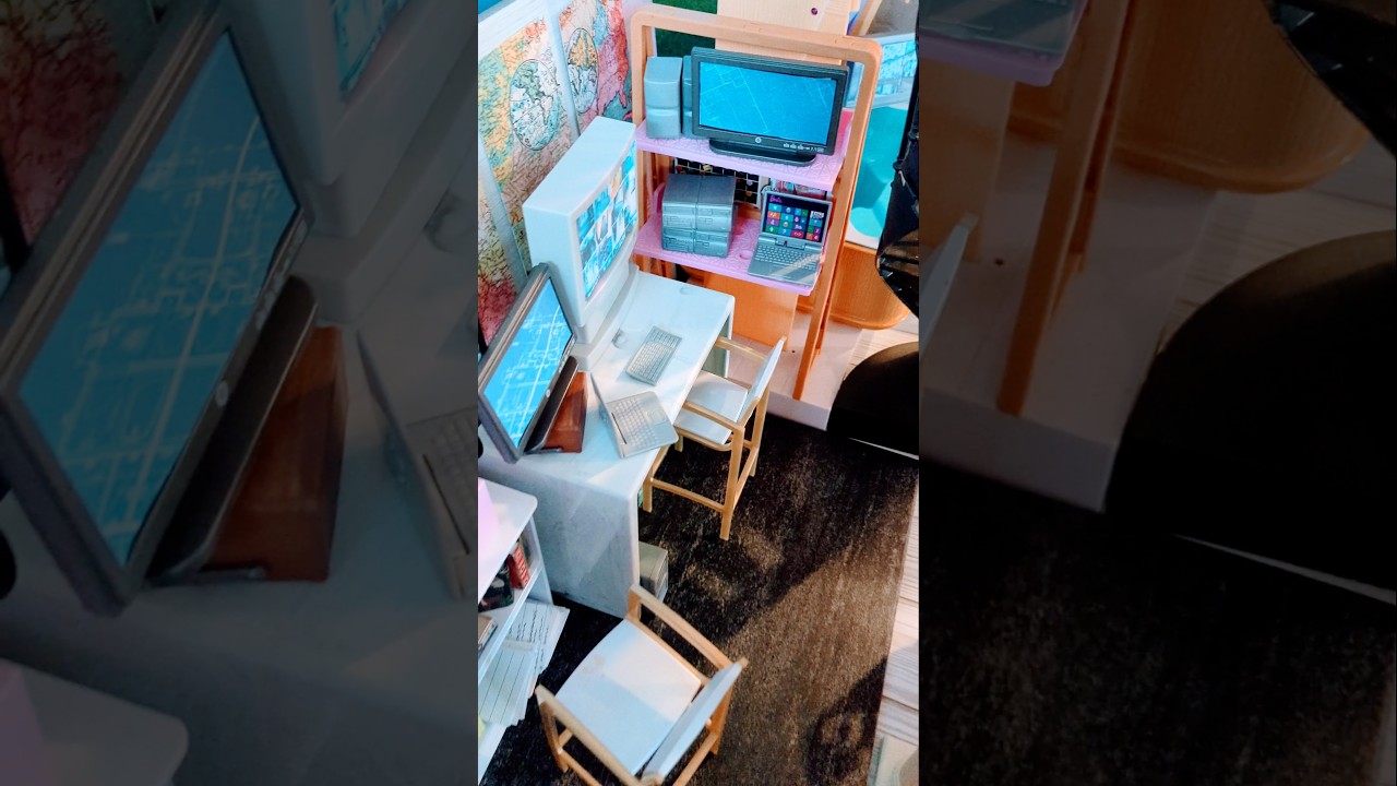 Barbie's Hi-Tech Hideaway Cabin!  