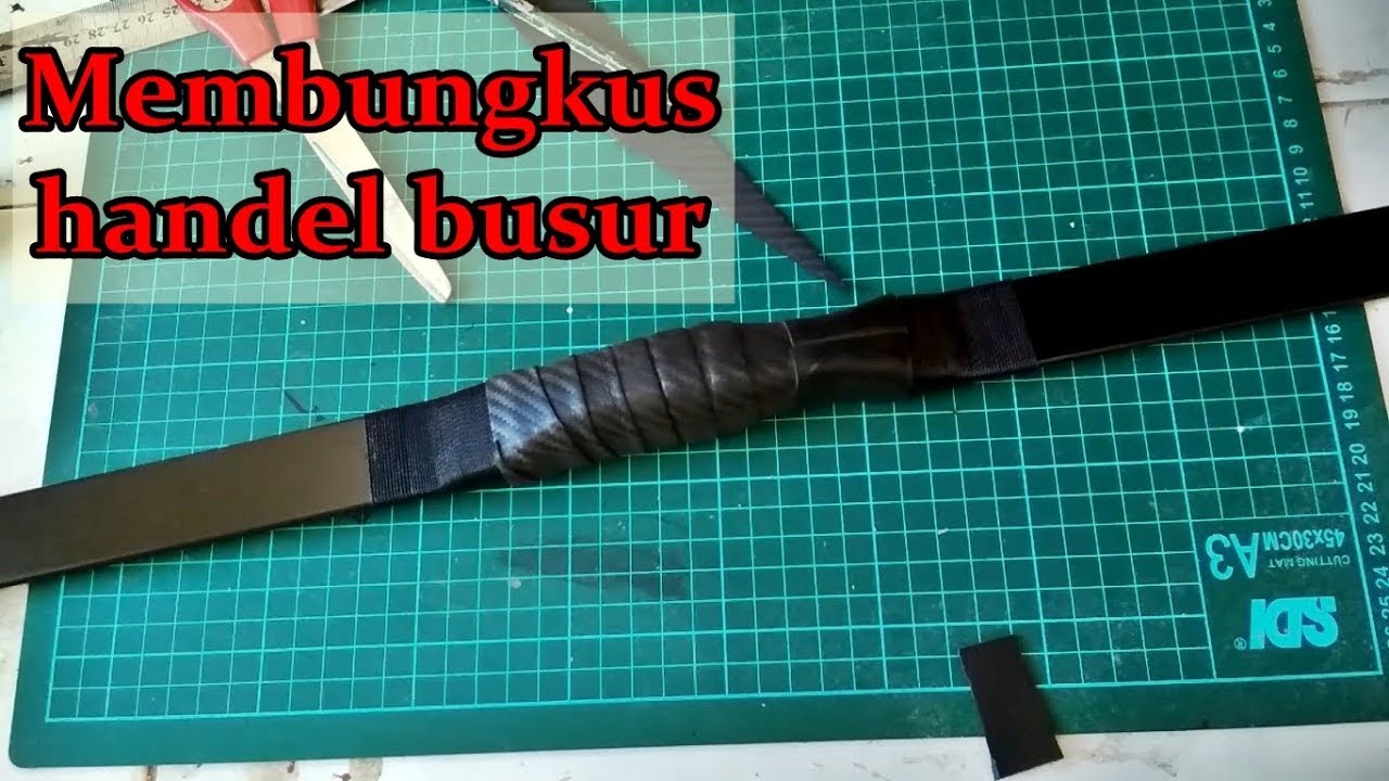 Handle wrap for traditional bow