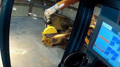 ATI Force/Torque Sensor utilized in robotic flash removal