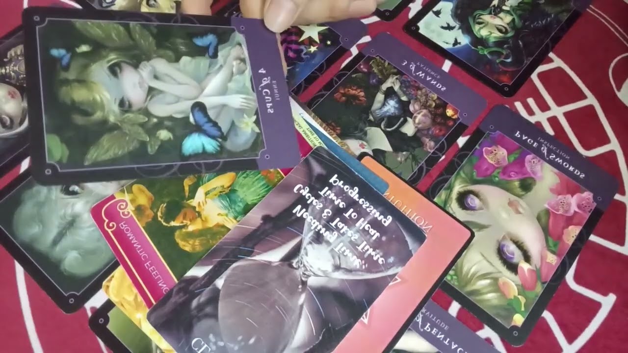 اختر كارت حط شخص في بالك ايه بيدور عنك فى باله الان وتفاصيل مشاعره تجاهك وكيف يراك ...