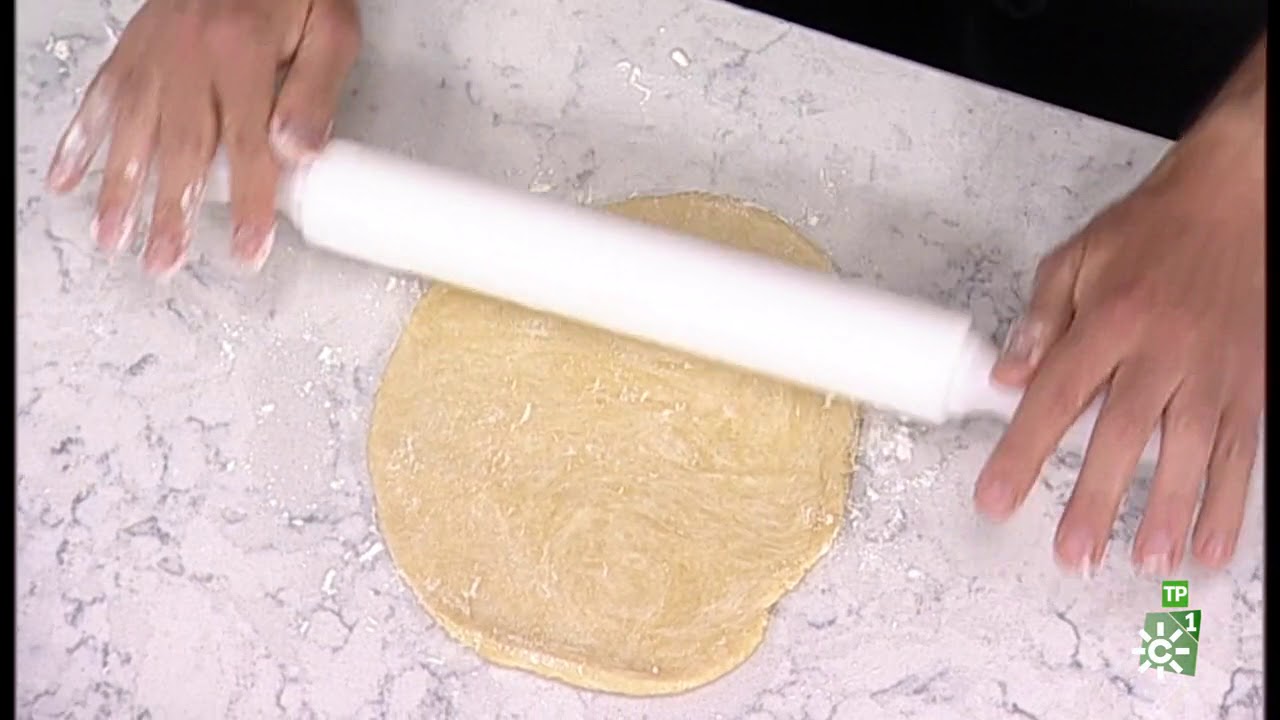 Cómetelo | Tarta de fresas con crema.