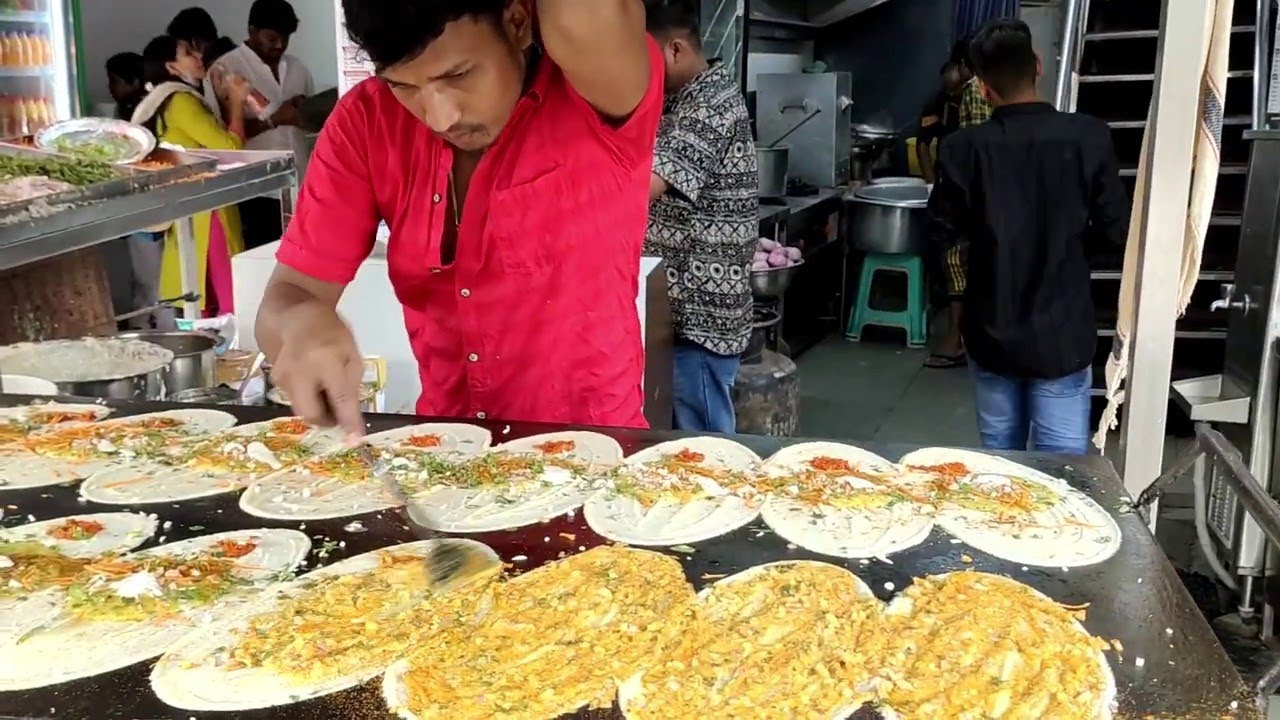 " Hari Dosa " Famous Hyderabadi Dosa Stall | Masala Dosa 40 Rs/ Each | Street Food Loves You | Indian Food Loves You