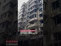 В центре Астаны загорелось кафе на первом этаже дома, жильцов эвакуировали.