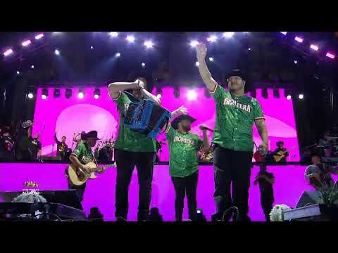 213 Años del Grito de Independencia, desde el Zócalo de la Ciudad de México.