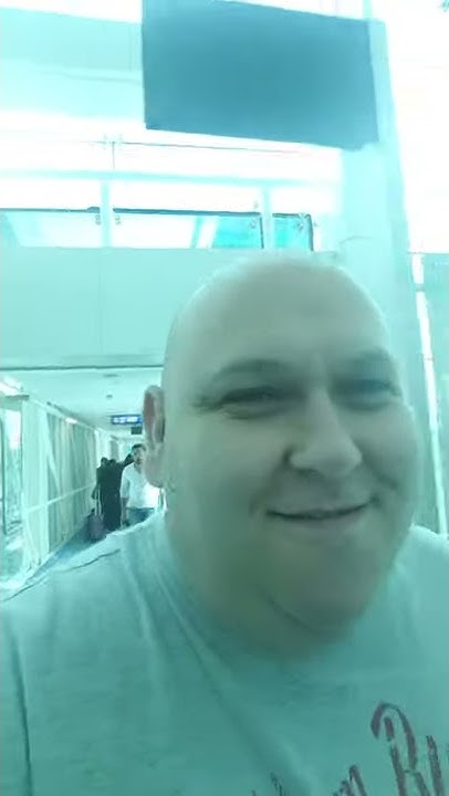 prayers-in-dubai-airport-sending-me-too-sleep-great-airport-though