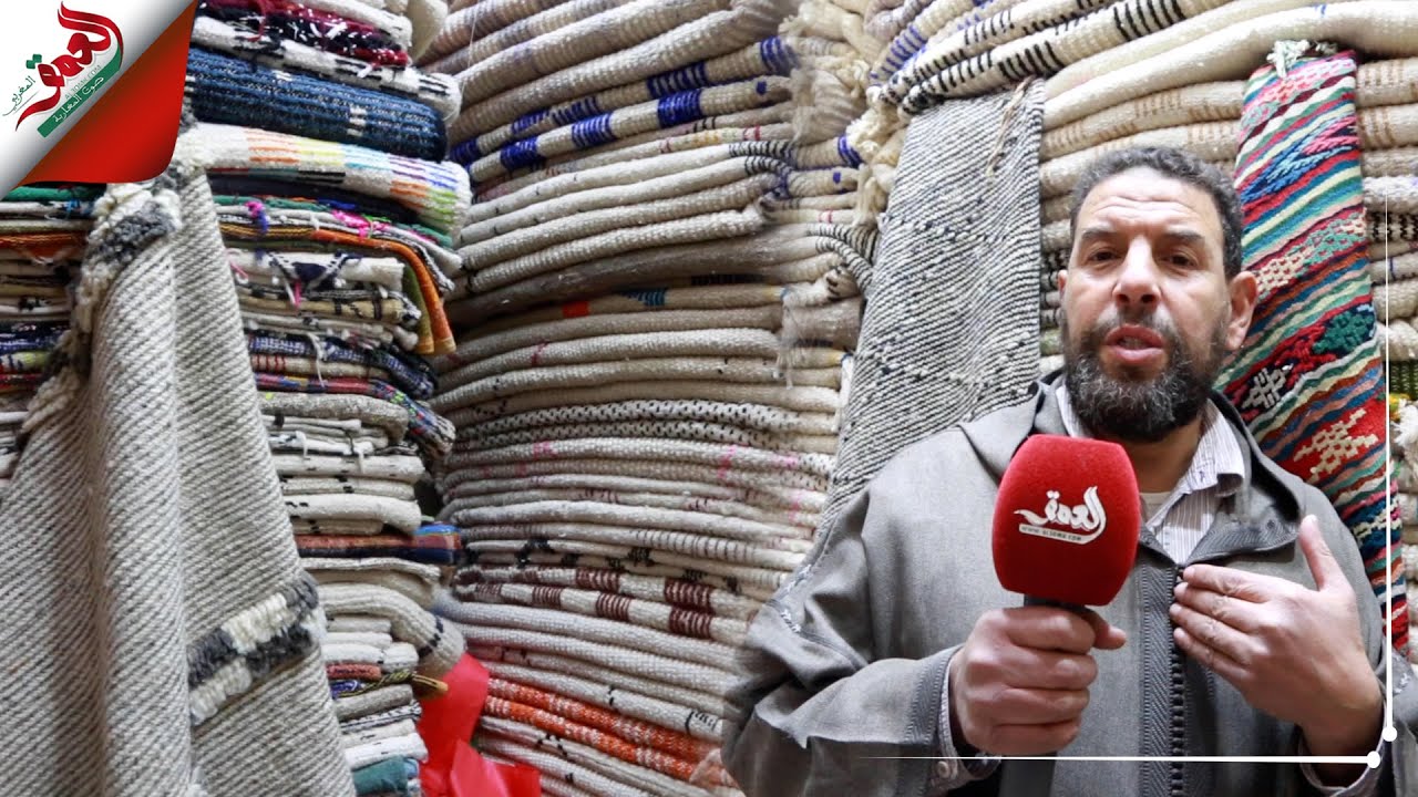 صانع تقليدي بمراكش يتحدث عن تراجع الإقبال على اقتناء الزرابي التقليدية