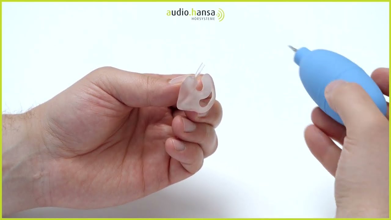 Reinigung des Ohrpassstückes (Hinter-dem-Ohr-Hörsysteme)