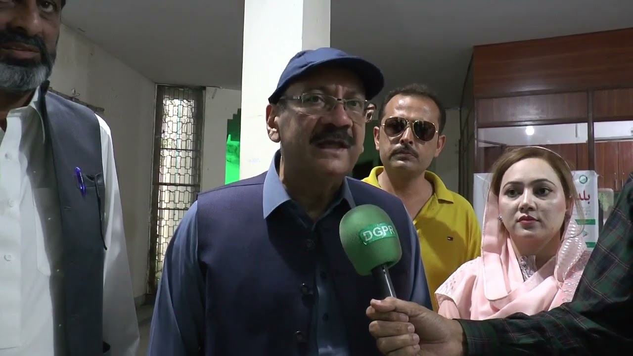 Dr. Irshad Ahmad, Secretary, LG & CD Department expressing his views during his visit to Kamonki