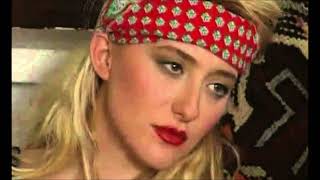 GÜLLÜ DEĞMEZMİŞ SANA #arabesk #güllü #damarşarkılar #nostaljimüzik #90lar