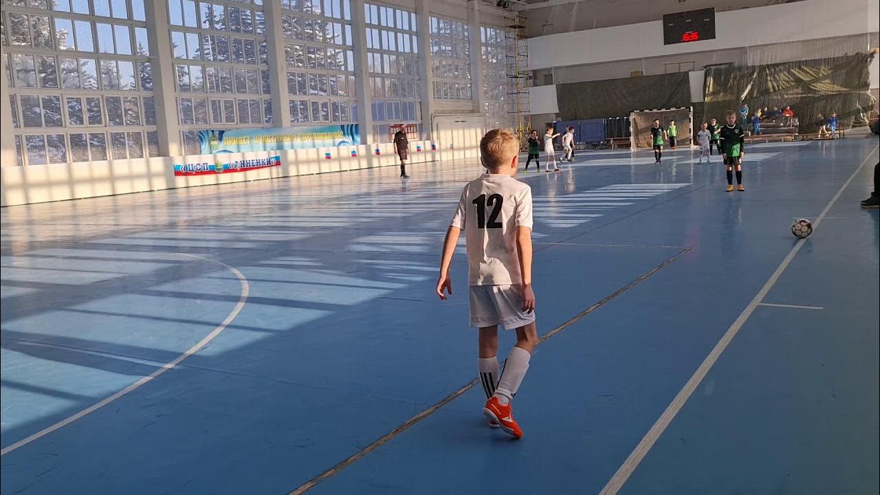 Торпедо 2012. Торпедо калуга флаг. Русичи орел футбол 2011. Спортивная школа торпедо калуга. Лев матвеев калуга сш торпедо 2014.