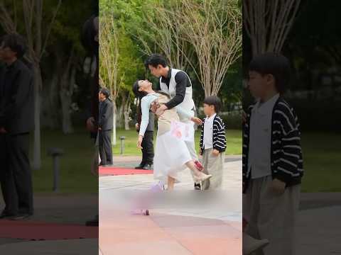 قصة الرئيس الذي نسي ابنه الحقيقي شفا قصص قصص واقعية حكمة قصص اطفال