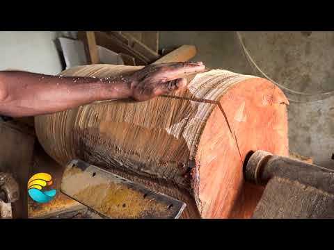 Vidéo: Reportage Photo: Comment Fabriquer Un Tambour Garifuna - Réseau Matador