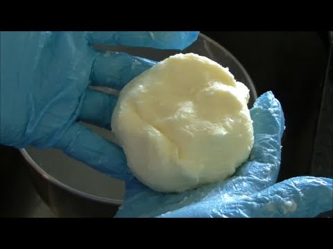 How to Make Fresh Butter