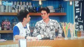 Extrait Soy Luna 3 en FR - Simon rencontre Emma et Ambre est jalouse - Épisode 38