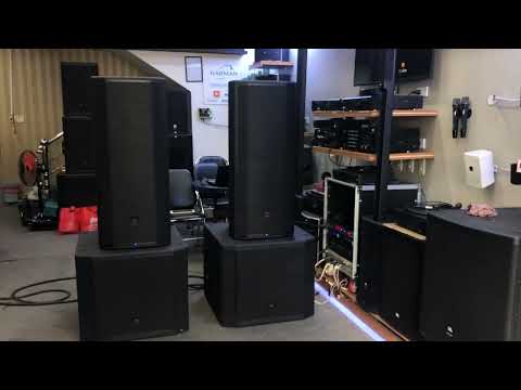 JBL PRX825W &