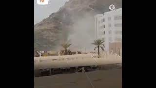 عاجل كوارث بسبب اعصار شاهين في عمان انهيار جبل امطار فيضان البحر يطرد السمك