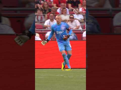 No-look pass from