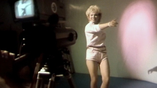 Video thumbnail of "Lepa Brena - Mace moje - (Nema problema, 1984)"