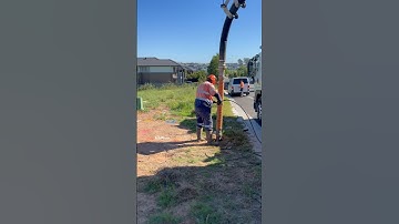 Potholing for underground utilities using NDD Truck & Vacuum Hose
