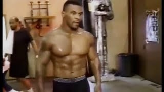 Mike Tyson'ın Gölge Boks yapması Resimi