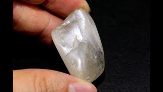 ムーンストーン (月長石) 原石 磨き 16.9g / Moonstone - YouTube