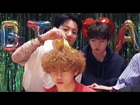 Tae&rsquo;s hair & Jungkook&rsquo;s forks  [ BTS Butter Vlive Taekook moment ]