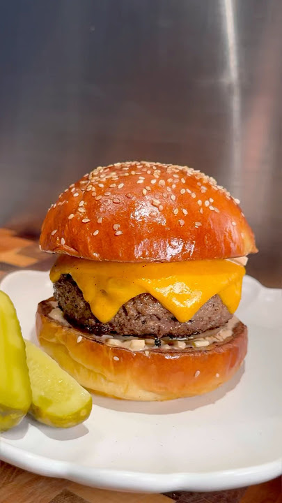 The Tavern Burger 🍔🔥 #Shorts