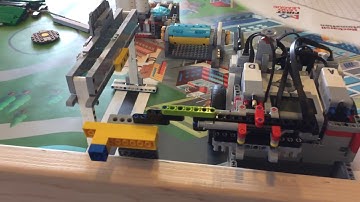 Rapids Robotics: FLL robot run #2 - 70 points!