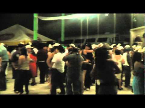 Baile en Emiliano Martinez (Torres) pt2