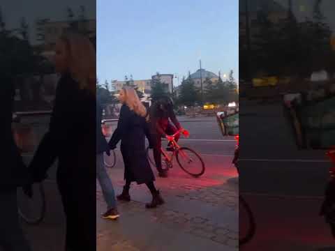 حبيبى آه يا حبيبي كل مافيك يا حبيبي حبيبي