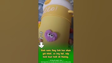 Bình nước thủy tinh bọc nhựa giữ nhiệt, có ống hút, dây đeo tiện lợi, nắp hình hoạt hình dễ thương