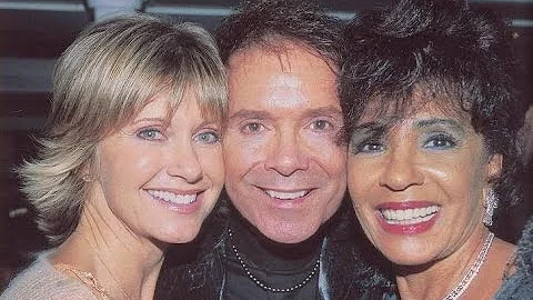 Dame Shirley Bassey at Sir Cliff Richard's 60th. B...