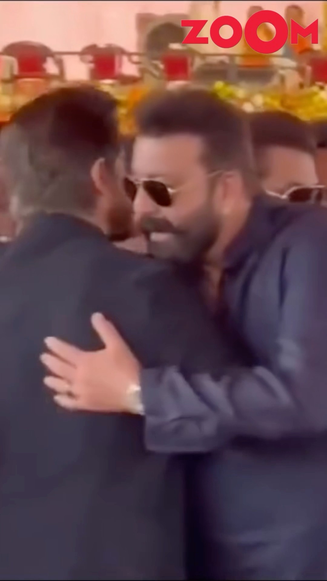 Sanjay Dutt HUGS Shah Rukh Khan after meeting Salman Khan at Maharashtra CM’s oath ceremony ?