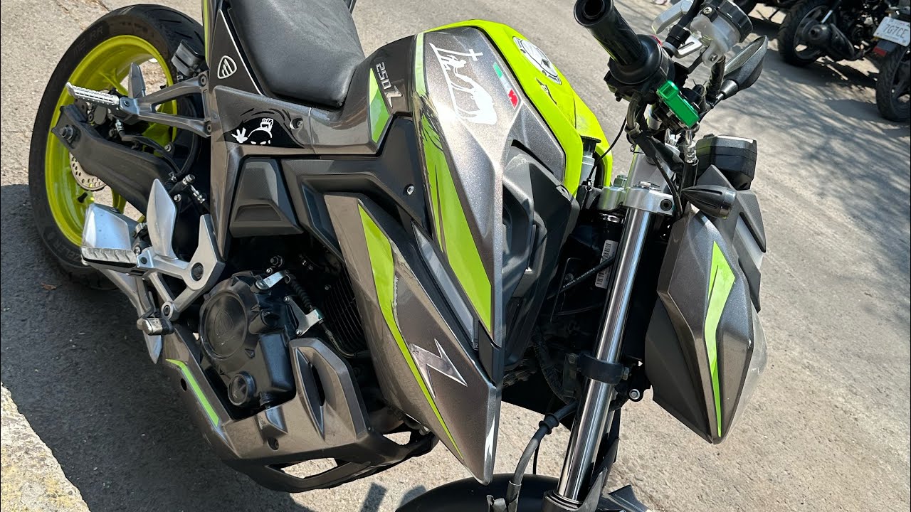 cómo cambiar las tazas de dirección a 250z