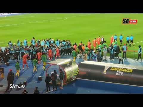 في أجواء مهيبة ولج لاعبوا الوداد الرياضي و مانيما أرضية دونور