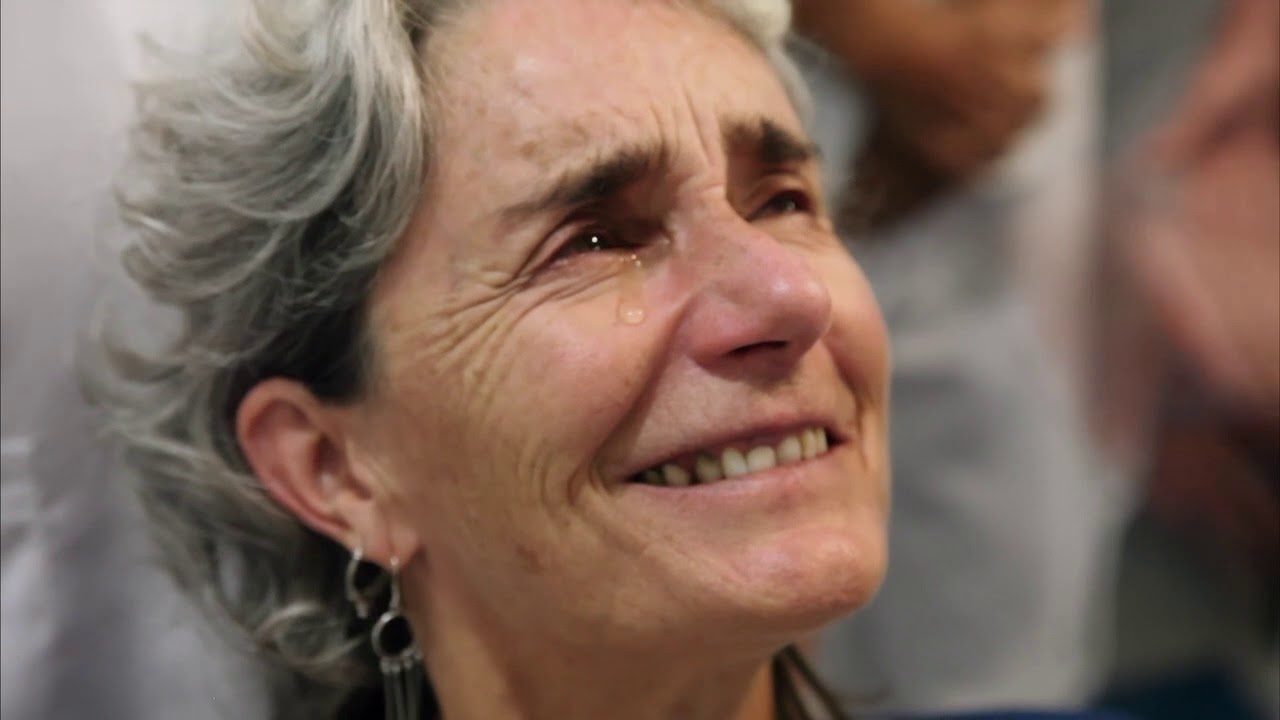 João de Deus - O Silêncio é uma Prece | Trailer Oficial - YouTube