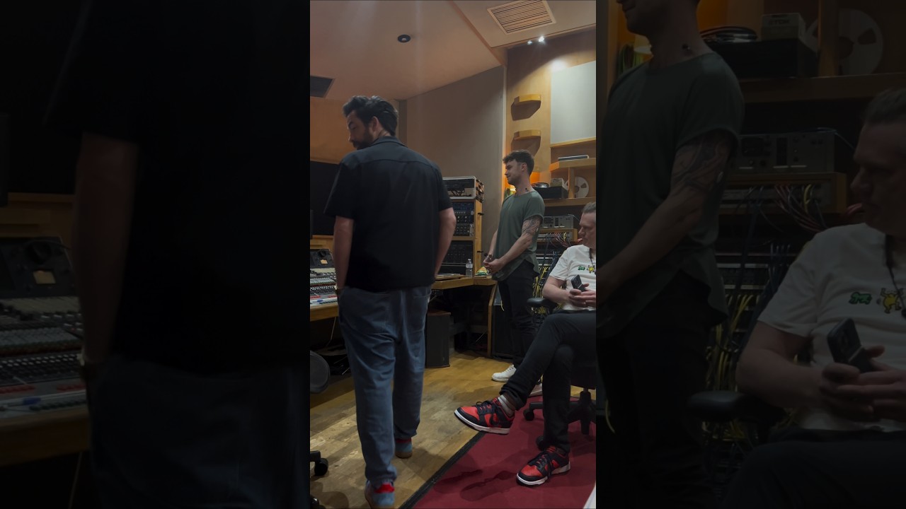 A day at Konk studio with the LDN Features studio band and Sam Kelly