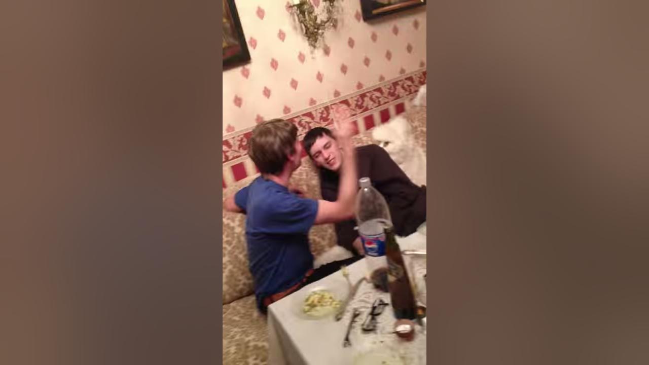 История про 2 геев - YouTube