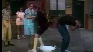 El Chavo Del Ocho - Capítulo 26 Parte 2 - Los Barquitos De Papel - 1973