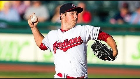 Trevor Bauer How to Throw a Slider