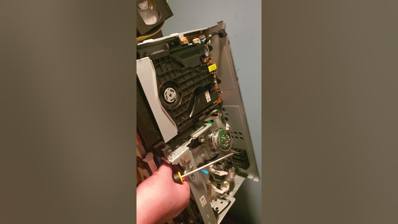 How To Fix A Vcr That Eats Tapes how to fix JVC hrxvc11b dvd vcr combo that eats tapes - YouTube