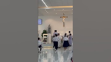 Các Em Thiếu Nhi Dâng Lễ Vật Trong Ngày Lễ Xưng Tội Và Rước Lễ Lần Đầu #lantoayeuthuong